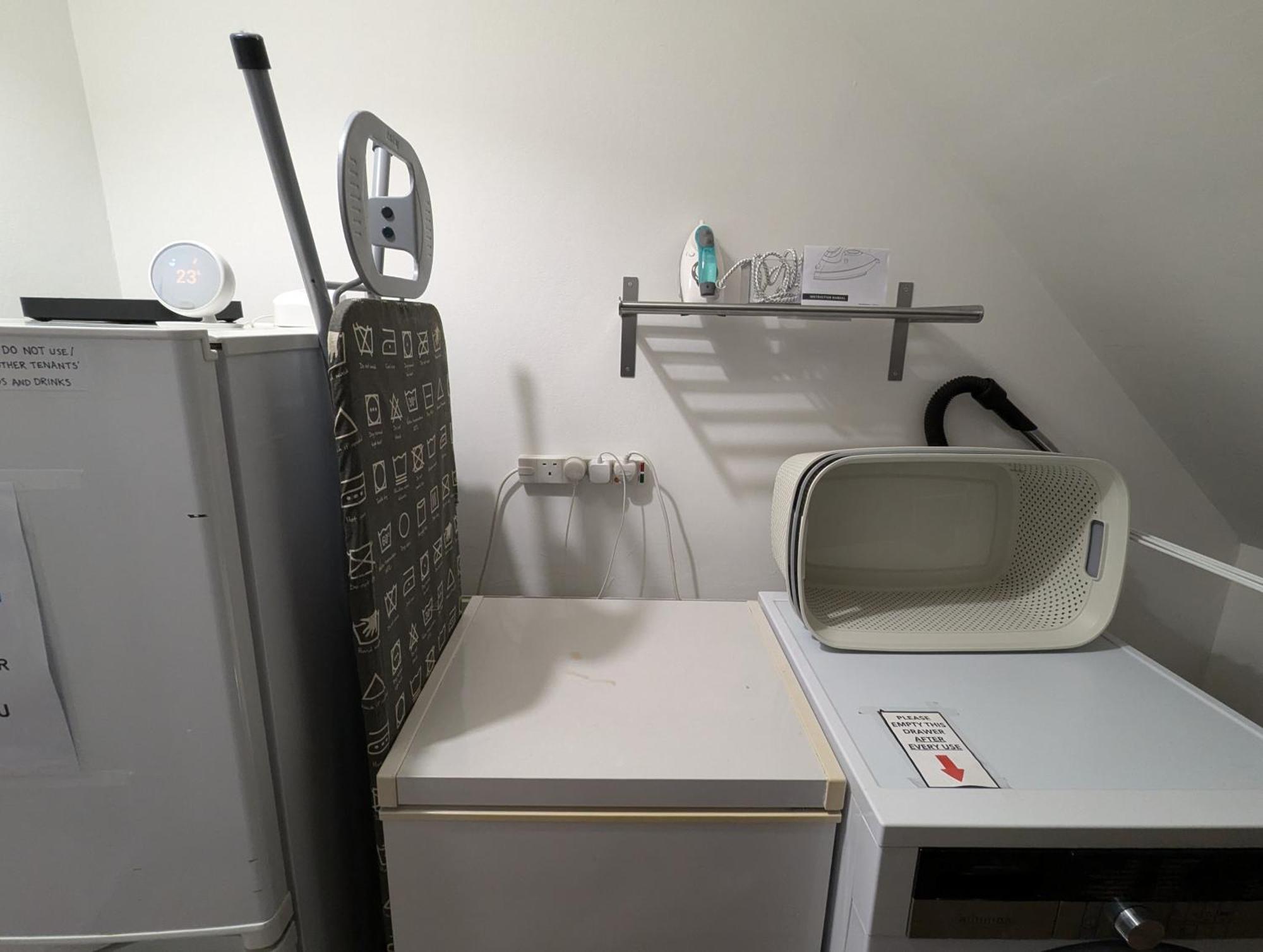 R3 - Cozy Small Double - City & Beach Access, Wifi, Free Parking - Self Catering スウォンジー エクステリア 写真