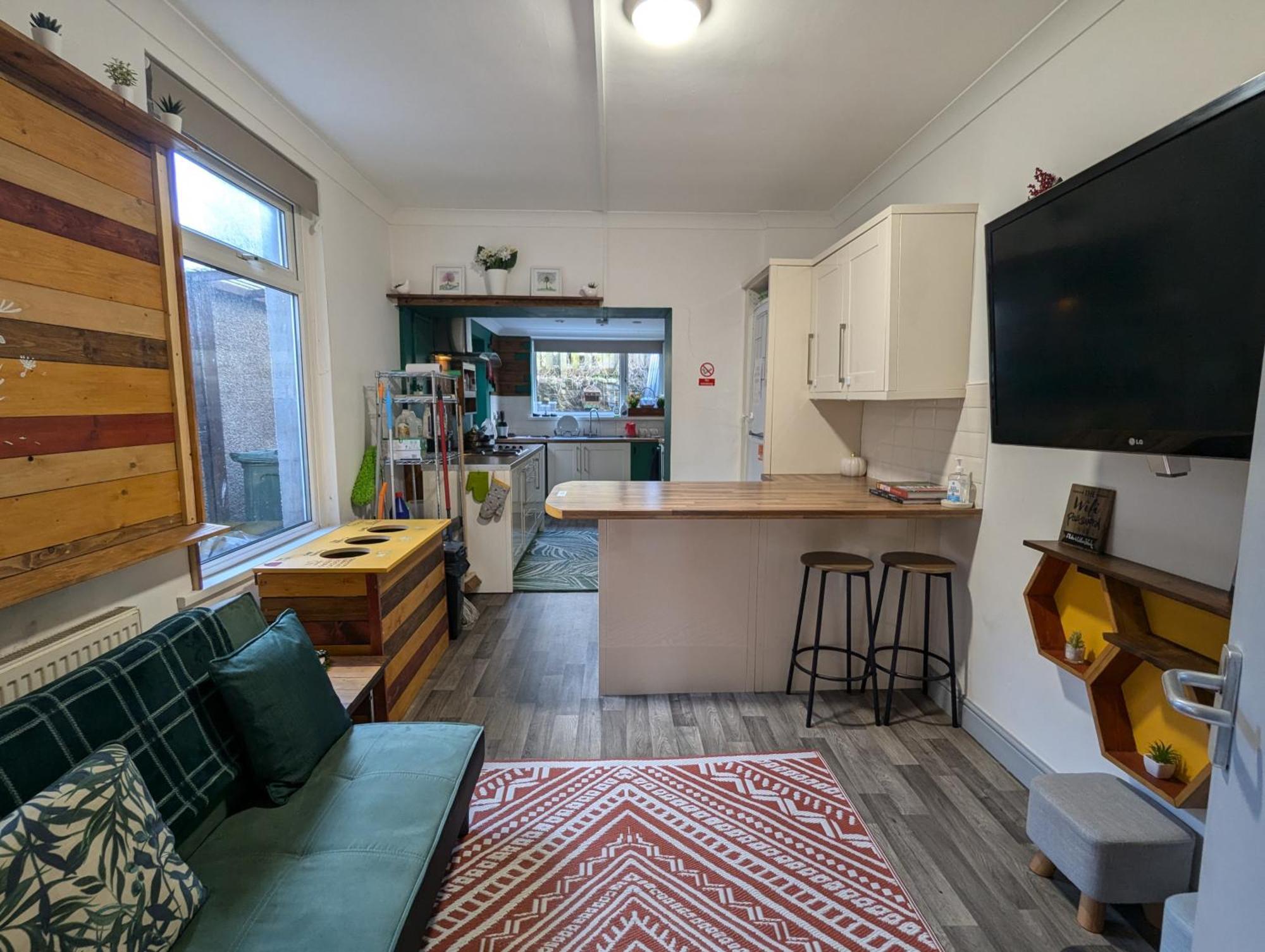 R3 - Cozy Small Double - City & Beach Access, Wifi, Free Parking - Self Catering スウォンジー エクステリア 写真